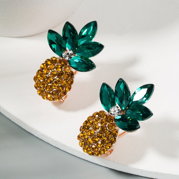Boutique Designed Jewelry - ♠️HOST PICK♠️Crystal Rhinestone Pineapple Earrings